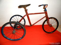 Antik gyerek tricikli