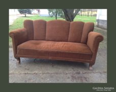 Oroszlán lábas kanapé,szófa,dekoratív formájú 