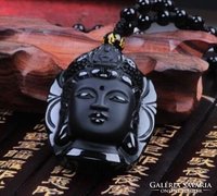 Keleti nyakék, Faragott Obszidián Buddha amulett