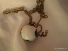 Antik  "Think Different" alma amulettes nyaklánc