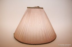 Rózsaszín lámpaernyő