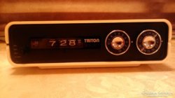 TRITON Digichron retró lapozós rádiós óra