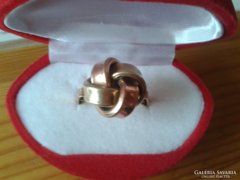 14 karátos arany gyűrű