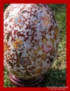 Kínai nagyméretű porcelán tojás, fa talpon!!