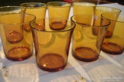 Borostyán s. színű jénai, hőálló poharak