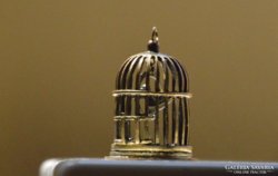 Miniatűr bronz kalitka énekesmadárral