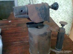 Antik benzinlámpa