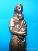 R. Kiss Lenke bronz szobor, nő gyerekkel