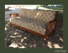 Chippendale nyitható kanapé
