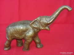 Tömör Réz-Bronz Szerencsét Hozó Elefánt Figura. 1.6 kg