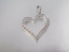 Szív alakú arany medál valódi gyémántokkal (0422)