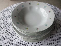 10 db Zsolnay tányér