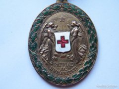 Gyönyörű F.J. Vöröskereszt kitüntetés eredeti szalagján 1914