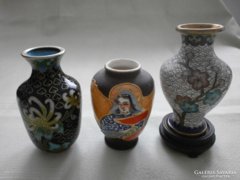 Három miniatűr távolkeleti váza
