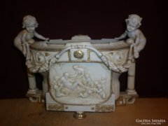 antik szép klasszicista porcelán puttós asztalközép kínáló