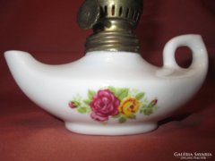 Rózsás kis porcelán petróleum lámpa