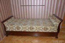Restaurált régi ágy ( II.)