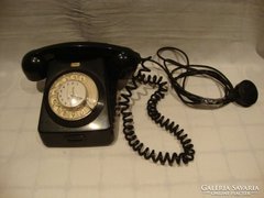 Fekete retro tárcsás telefon