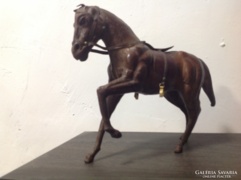 Csodálatos antik bőr paripa,ló szobor nagyméretű 