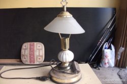 Antik asztali lámpa kerámia és réz ötvözetű talppal eladó!