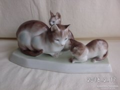 Zsolnay macskák