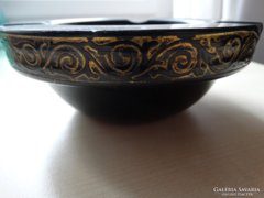 Moser hamutál fekete üvegből arany ornamentikával