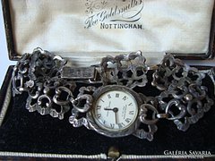 Gyönyörű régi ezüst karkötő-óra