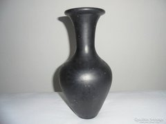 Fekete kerámia váza - Nádudvari Fazekas István