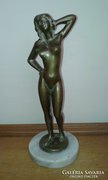 Maugsch Gyula bronz akt szobor