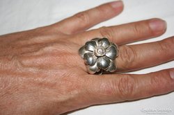 Hatalmas ezüst virág gyűrű