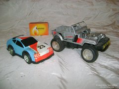 Két darab régi játék autó együtt eladó