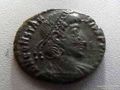 Ritkább II.Constantius (Br) érme (6)
