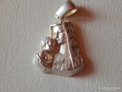  925 -ös ezüst medál Szűzanya a kisdeddel 