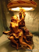 Káprázatos antik jellegű végig porcelán figurális lámpa