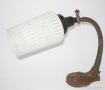 Mesés antik öntöttvas asztali lámpa üveg burával
