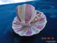 Bidermeier csésze aljal-rózsaszín-arannyal