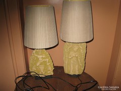Indiai homokkő domborművel díszített lámpa pár