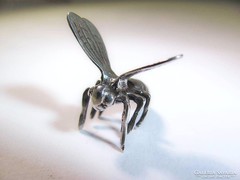 Ezüst méhecske ( Szeg-Bi24538)
