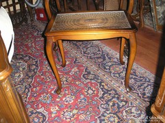 Chippendél barokk kis ratán asztalka