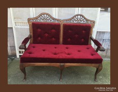 Dekoratív kanapé,szófa,faragásokkal