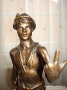 Ludas Matyi, zsűrizett, bronzírozott szobor  