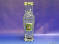 0I706 MÁRKA VERMOUTH különleges hármas üveg
