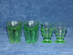 Uránzöld likőrös poharak