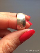 Széles ezüst karikagyűrű
