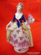 Antik Sitzendorf barokk ballerina legyezővel