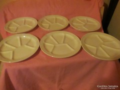 6 db fehér gyöngysor mintás osztott tányér 23 cm