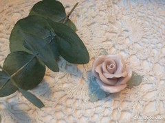 Herendi rózsa, asztaldísz
