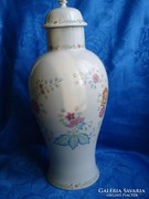Hollóházi porcelán virágos fedeles váza