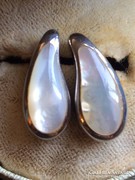 Különleges csepp formájú gyöngyház ezüst fülbevaló