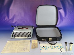 0I962 Régi CONSUL analóg írógép + táska 1968